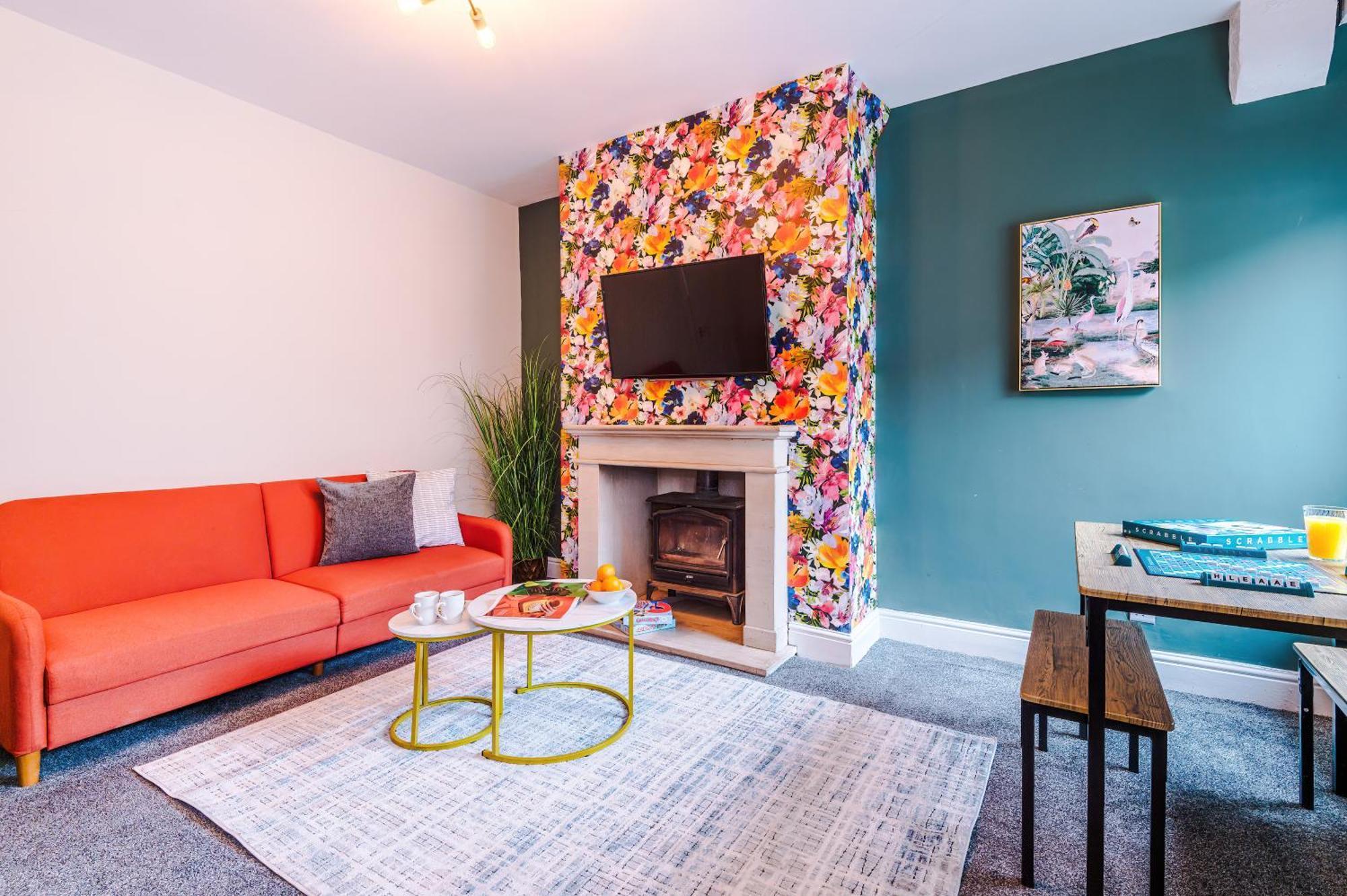Holiday home Charming 3-bedroom House-salford
